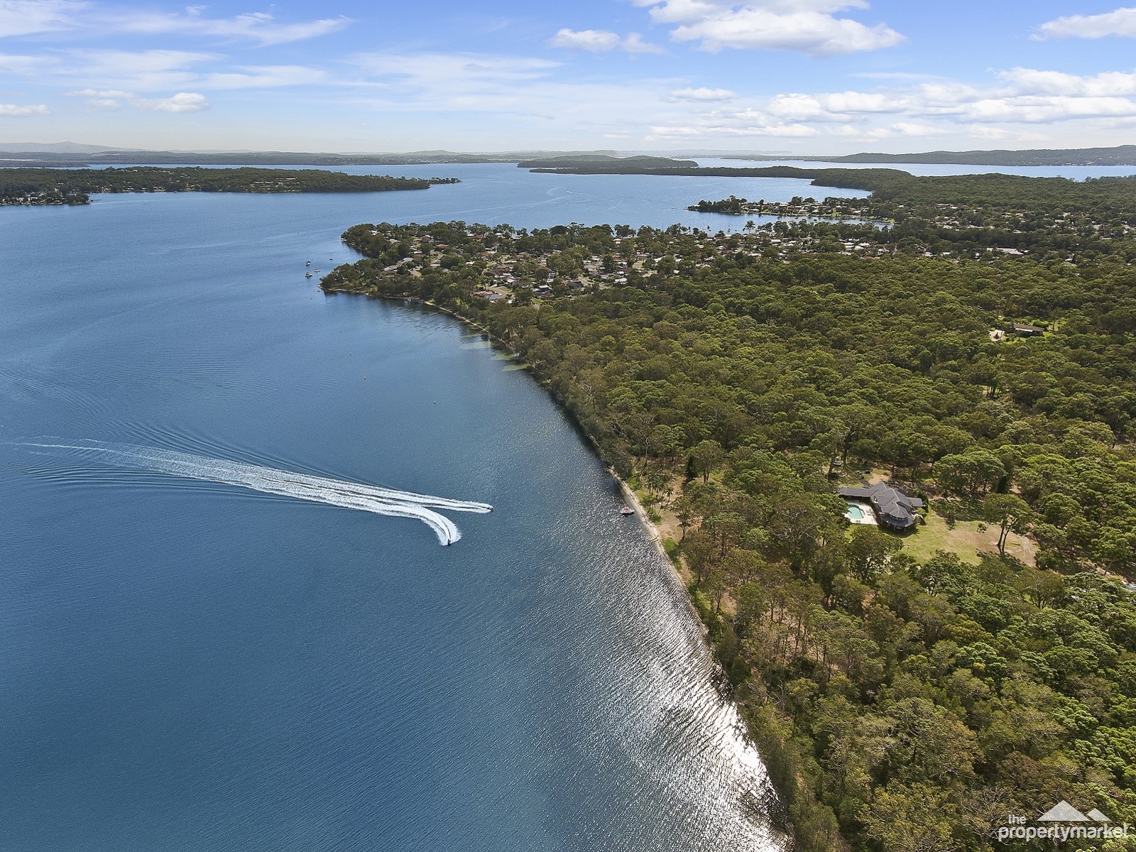 New Lake Macquarie record for incredible waterfront acreage